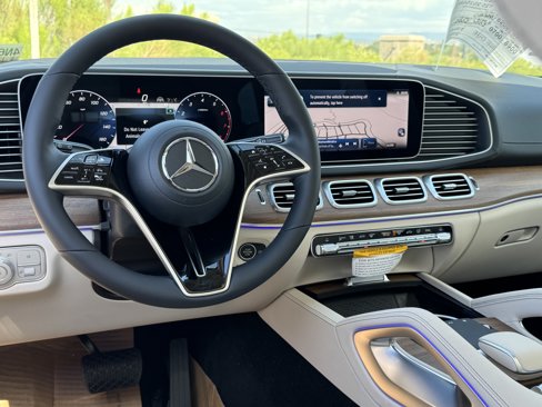 New 2026 Mercedes-Benz GLS 450 4MATIC image 28