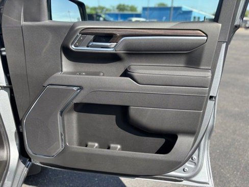 New 2025 Chevrolet Silverado 1500 LT w/ Z71 Off-Road Package image 9