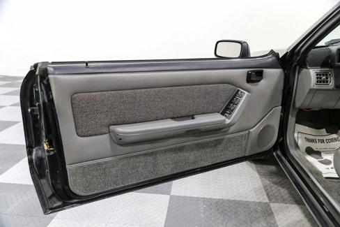 Used 1989 Ford Mustang LX image 15