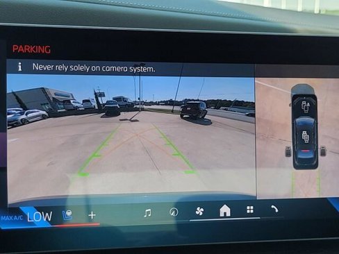 New 2026 BMW i7 eDrive50 w/ Premium Package image 19