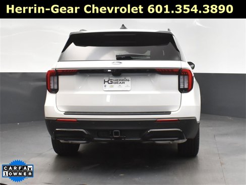 Used 2025 Ford Explorer ST-Line w/ Premium Package image 6