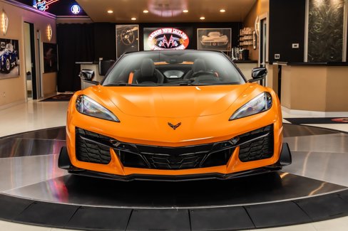 Used 2023 Chevrolet Corvette Z06 w/ Z07 Performance Package image 6