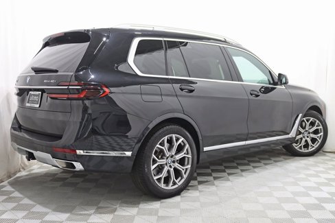 Used 2024 BMW X7 xDrive40i w/ Executive Package image 8