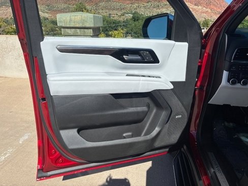 New 2025 Chevrolet Tahoe Premier w/ Sun And Tow Package image 10