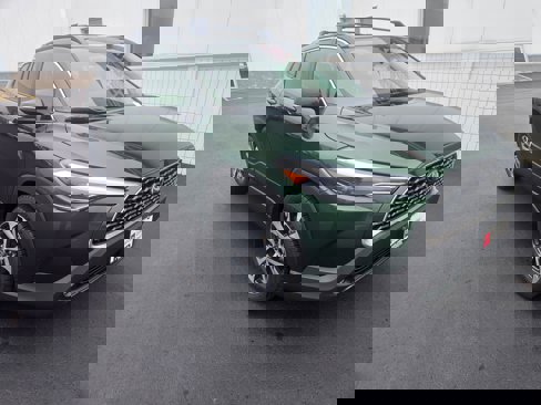 Certified 2022 Toyota Corolla Cross XLE image 1