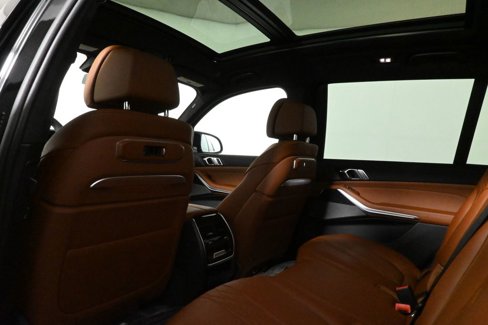 New 2026 BMW X7 M60i image 33