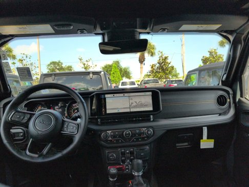 New 2025 Jeep Wrangler Unlimited Rubicon 392 image 24