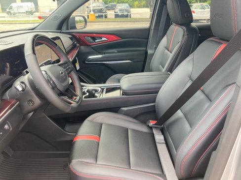 New 2026 Chevrolet Traverse RS w/ LPO, Floor Liner Package image 4