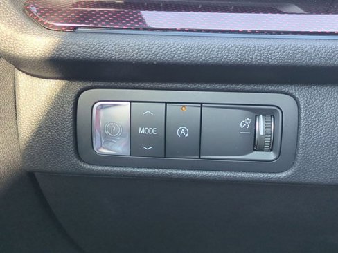 New 2026 Chevrolet Traverse RS w/ LPO, Floor Liner Package image 18