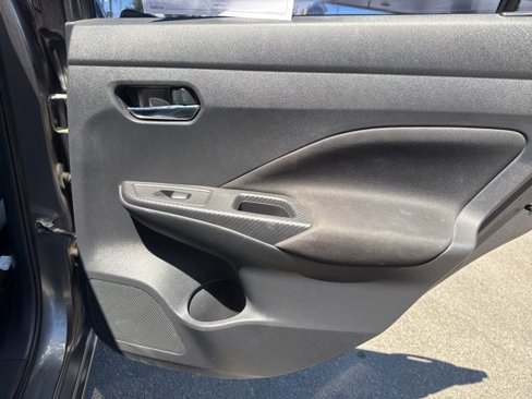 Used 2021 Nissan Versa SV image 23