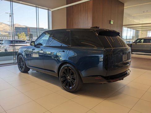New 2025 Land Rover Range Rover Autobiography image 8