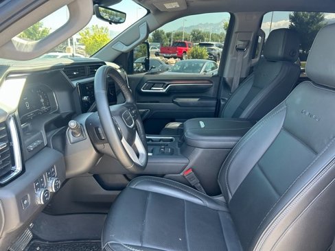 Used 2025 GMC Sierra 3500 Denali w/ Denali Reserve Package image 24