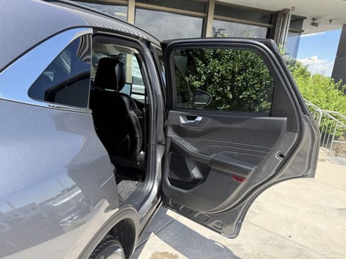 Certified 2025 Ford Escape SE image 21