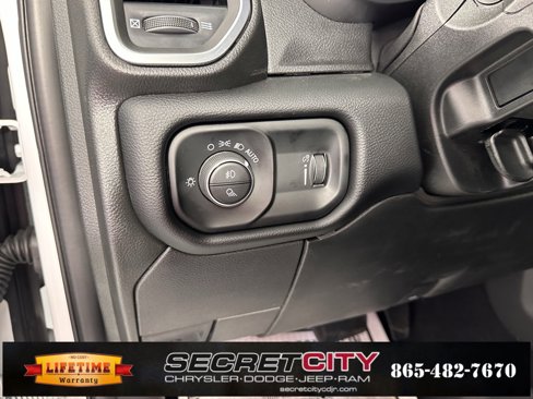 New 2025 RAM 3500 Big Horn image 12