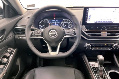 Certified 2024 Nissan Altima 2.5 SR w/ SR Premium Package image 4