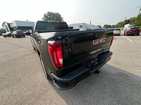New 2025 GMC Sierra 2500 Denali w/ Denali Reserve Package image 4