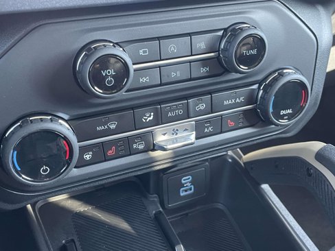 New 2025 Ford Bronco Badlands image 22