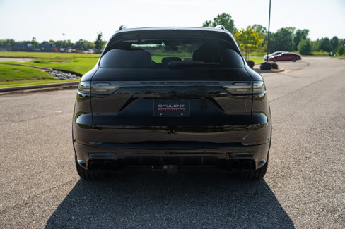 Used 2021 Porsche Cayenne GTS image 6