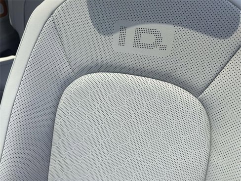 New 2025 Volkswagen ID. Buzz Pro S Plus image 28