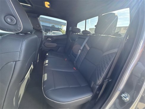 New 2026 GMC Canyon Denali image 22
