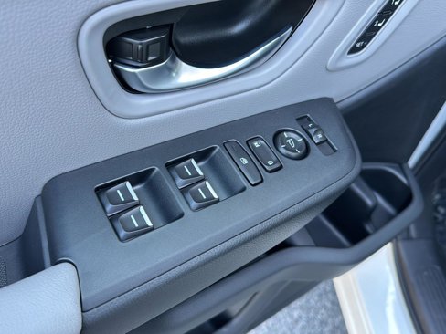 New 2025 Honda Pilot Touring image 31