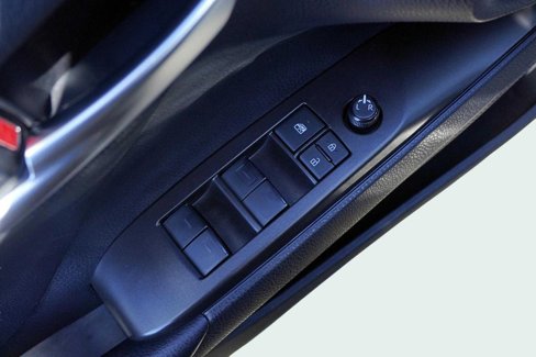 Used 2024 Toyota Camry SE image 14