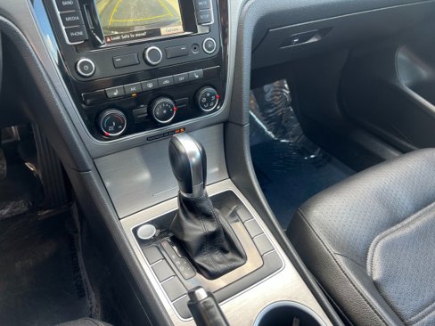 Used 2014 Volkswagen Passat 1.8T SE image 20