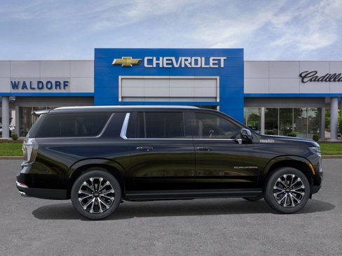 New 2026 Chevrolet Suburban High Country image 5