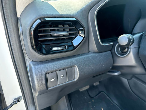 Used 2024 Honda Pilot Touring image 10