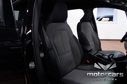 Used 2024 Volvo XC40 B5 Core image 30