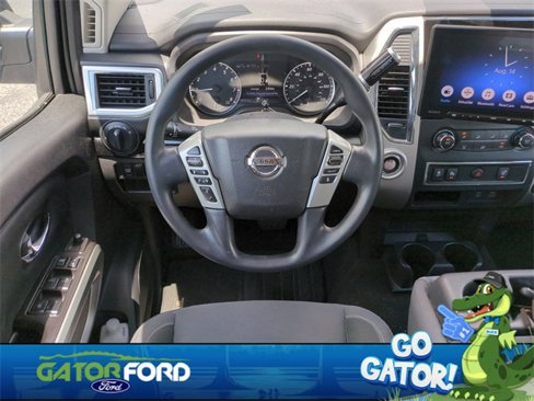 Used 2020 Nissan Titan SV w/ Accessory Utility Package image 16