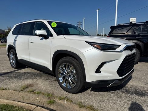 New 2026 Toyota Grand Highlander Platinum image 3