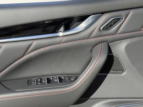 New 2024 Maserati Levante GT Ultima image 13