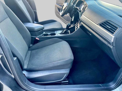 Used 2021 Volkswagen Jetta S image 39