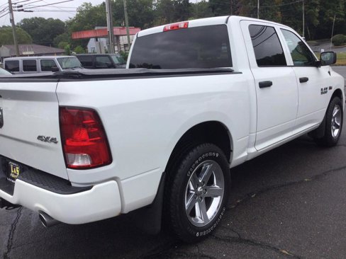 Used 2017 RAM 1500 Express image 5