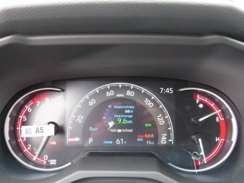 New 2025 Toyota RAV4 XLE image 40