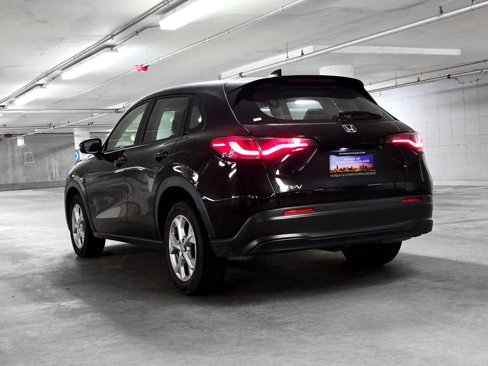 Certified 2023 Honda HR-V LX image 5