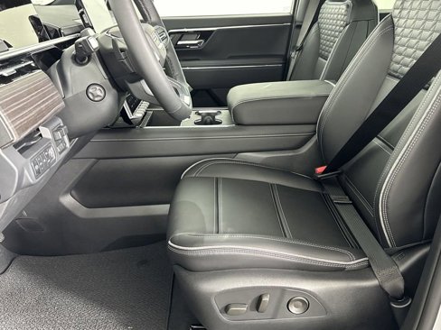 New 2025 GMC Sierra EV Denali image 9