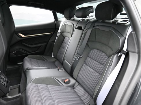 New 2025 Porsche Taycan 4S image 24