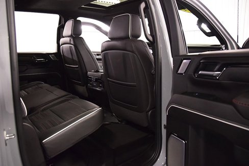 Used 2024 GMC Sierra 2500 AT4X image 34