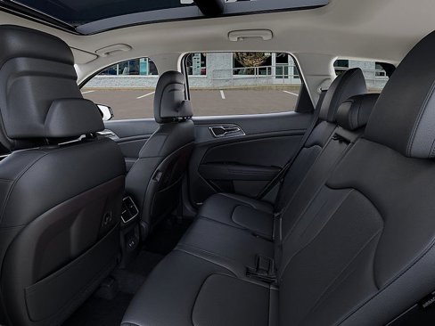 New 2026 Kia Sportage EX image 18