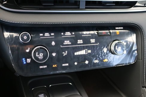 New 2025 INFINITI QX60 Luxe w/ Black Edition image 43