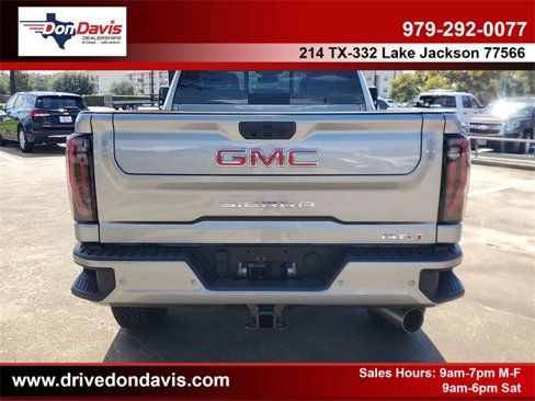 New 2026 GMC Sierra 2500 AT4 image 4