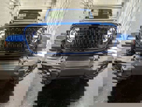New 2025 Jeep Gladiator Sport image 4