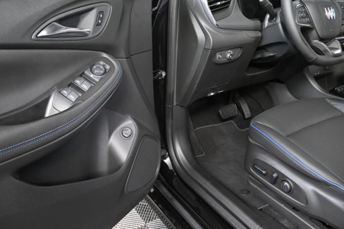New 2026 Buick Encore GX Sport Touring w/ Comfort Package image 7