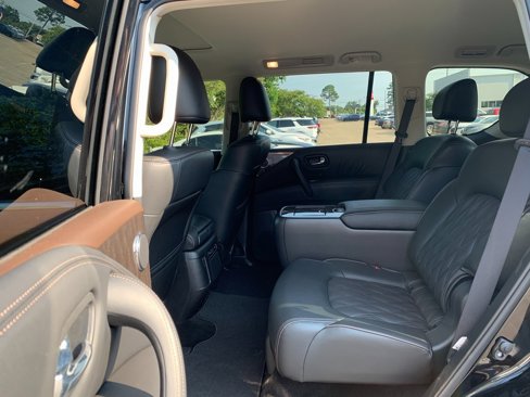 Used 2024 Nissan Armada Platinum w/ Captain's Chairs Package image 20