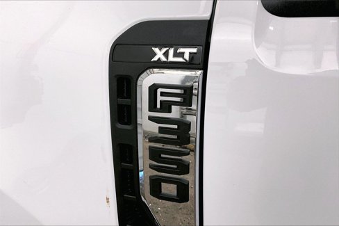 New 2026 Ford F350 XLT w/ FX4 Off-Road Package image 13