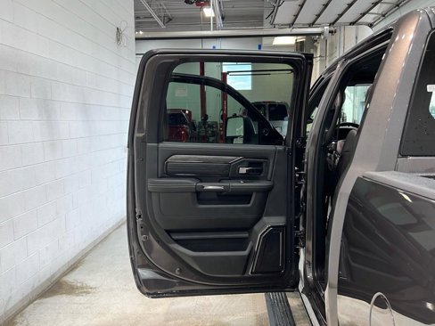 New 2025 RAM 2500 Limited image 36