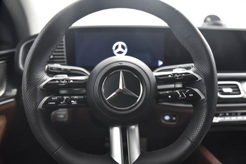 Used 2024 Mercedes-Benz GLS 450 4MATIC image 16