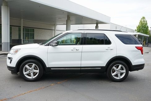Used 2019 Ford Explorer XLT w/ Equipment Group 201A image 6